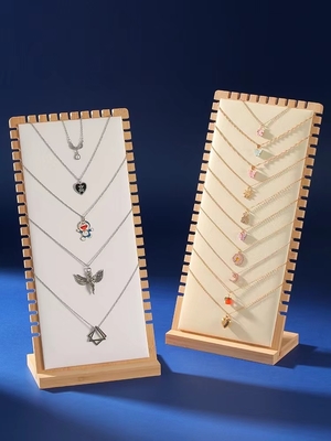 Hölzerne Halskette Tray Display der Farbschmuck-Stand-Anzeigen-90*90*210mm
