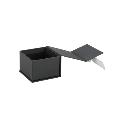 Normallack-mittlere Größen-Geschenk-Verpackungs-Kästen Soem-ODM mit Bowknot